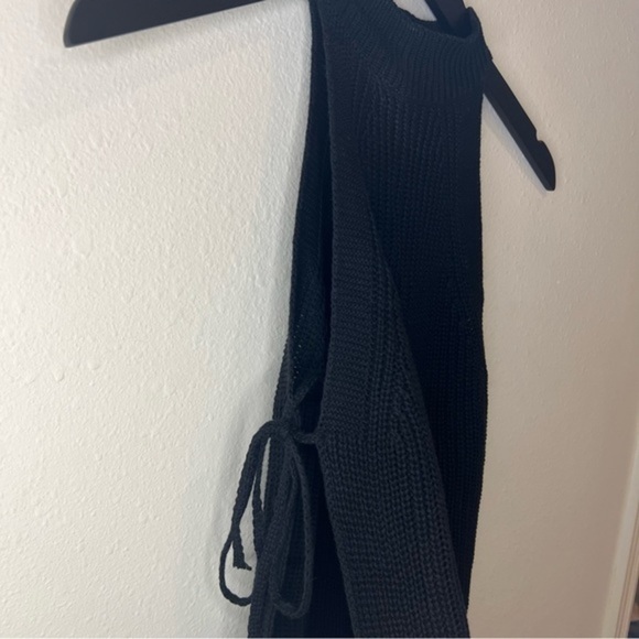 Revolve Superdown Sena Side Tie Top Split Knit Black High Neck - Picture 6 of 10